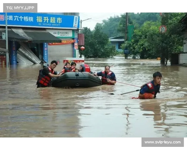暴雨导致郴州赛区场地积水 中学生联赛紧急启用备用场馆保障赛事顺利进行 暴雨导致郴州赛区场地积水 中学生联赛紧急启用备用场馆保障赛事顺利进行